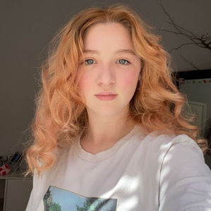 Meet your Posher, Mia